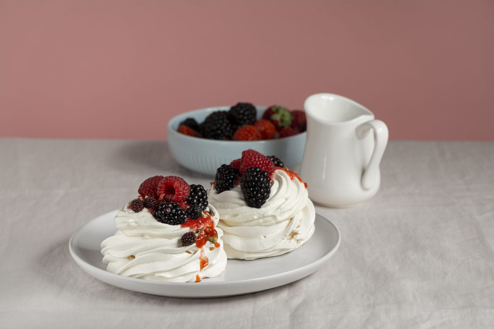 Tips Menggunakan Whipping Cream untuk Dessert dan Kue