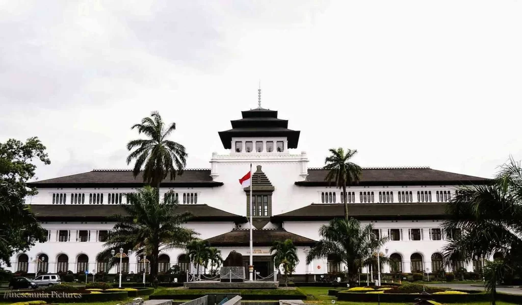 Bangunan Bersejarah di Bandung- Warisan Kolonial yang Terjaga