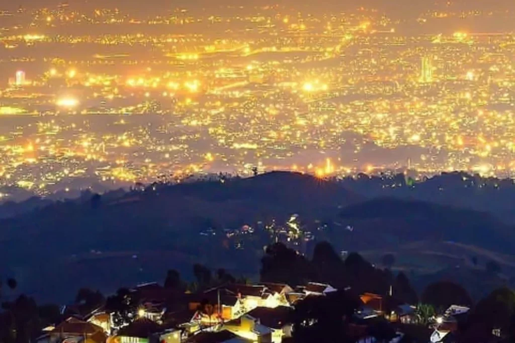 Bukit Bintang Bandung- Menikmati Pesona Kota Kembang dari Ketinggian