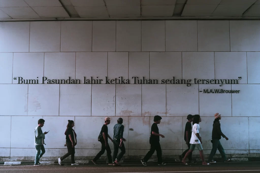 Kesulitan Mencari Oleh-Oleh Unik di Bandung? Inilah Solusinya!