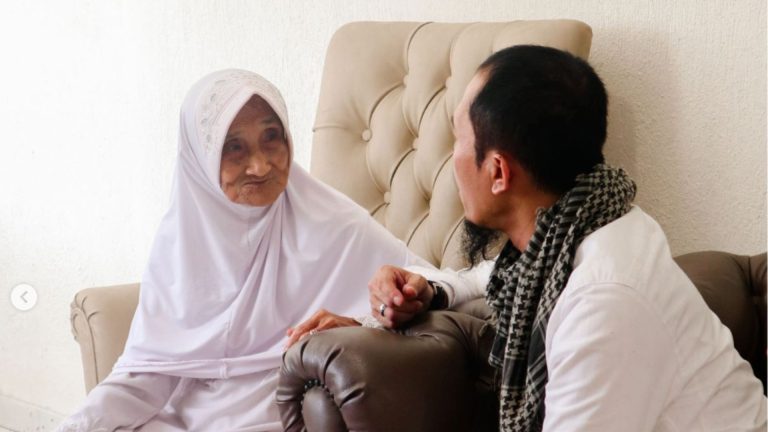 mengenal tradisi kirim hampers atau parcel saat lebaran